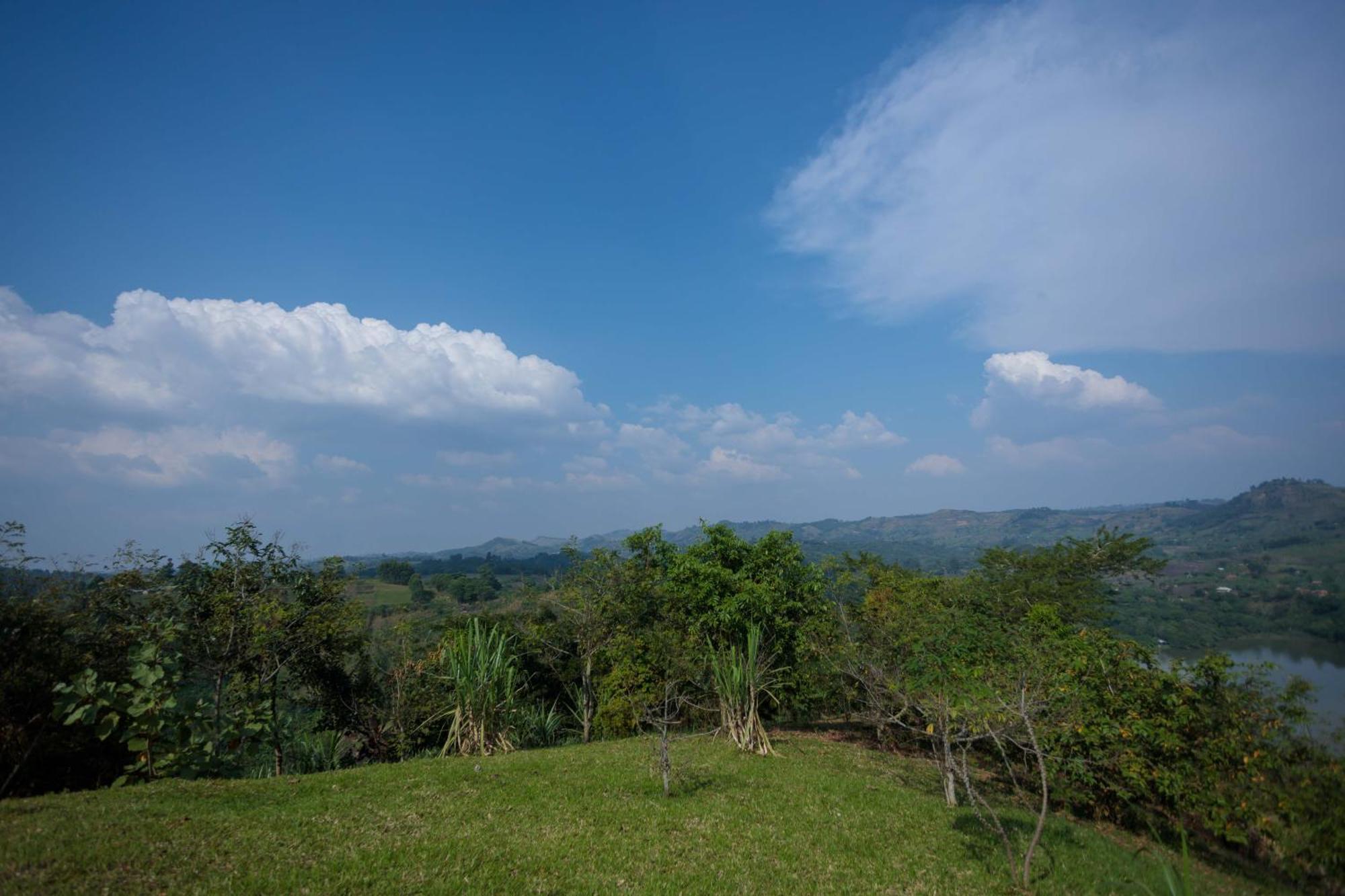 Lake Mwamba Lodge Kasenda Exteriör bild