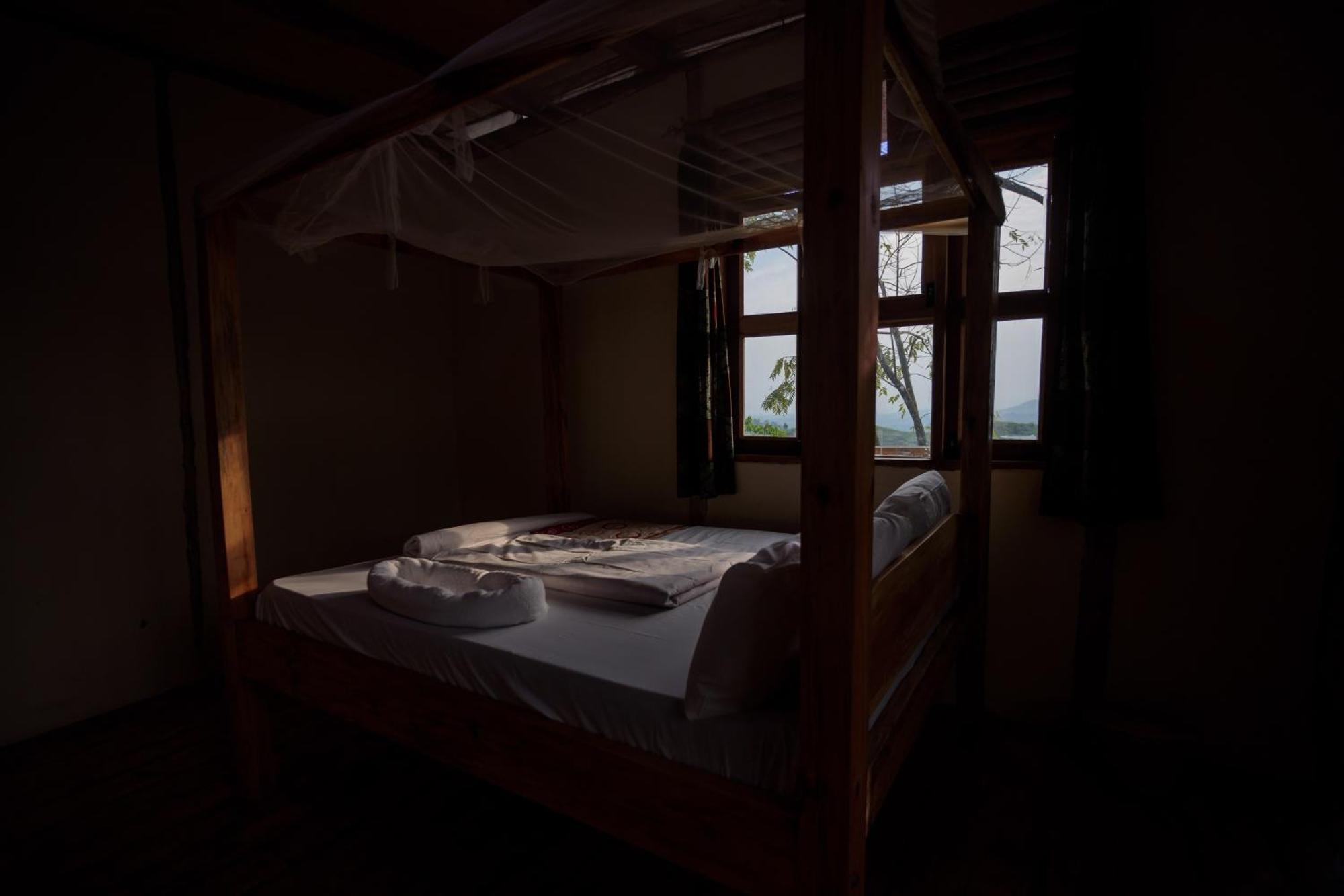 Lake Mwamba Lodge Kasenda Exteriör bild